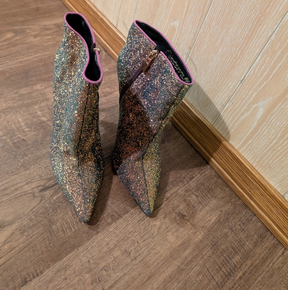 L'Intervalle Lucia Bootie